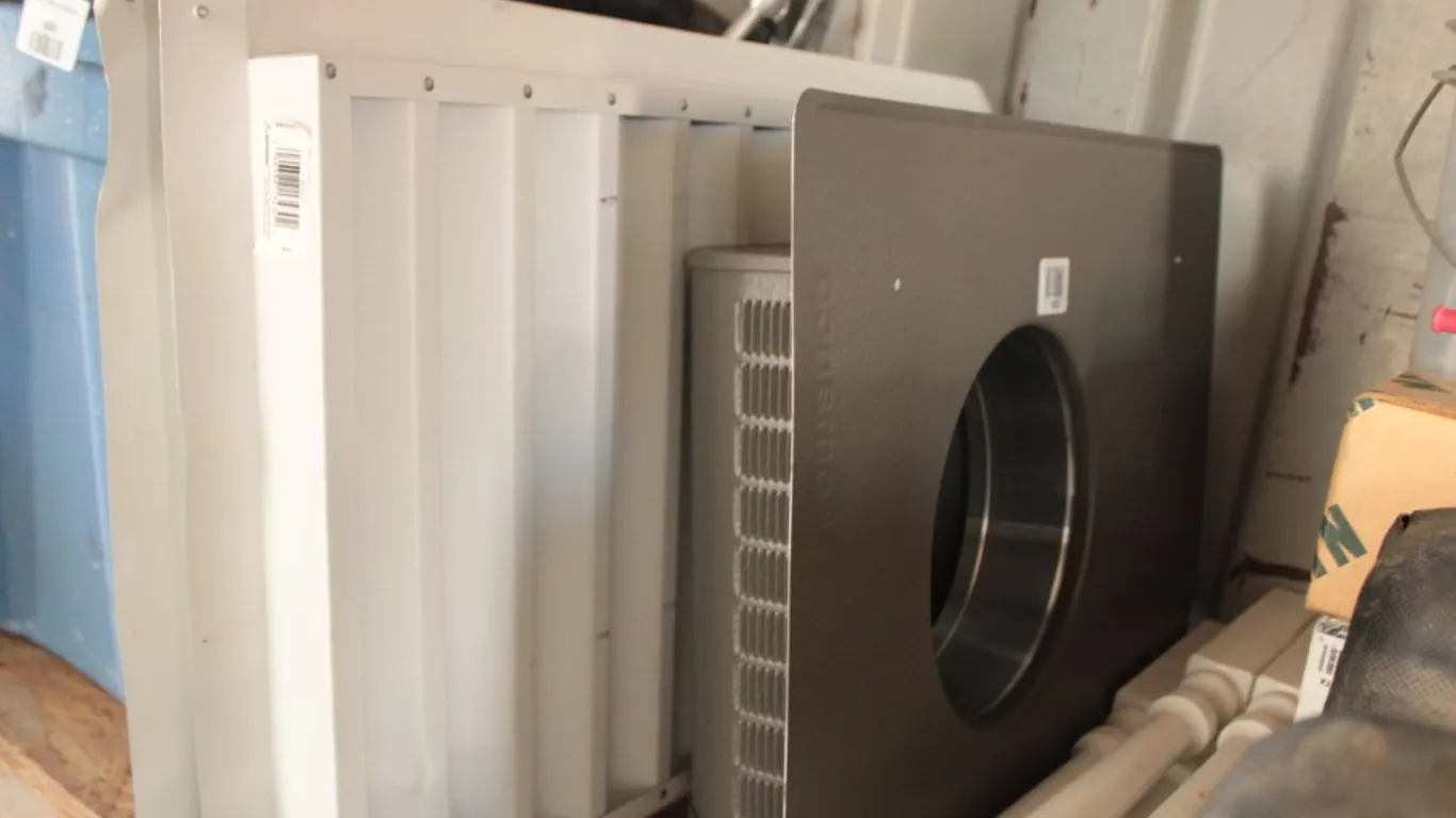 1 Roof Vent and 2 Gable Vents