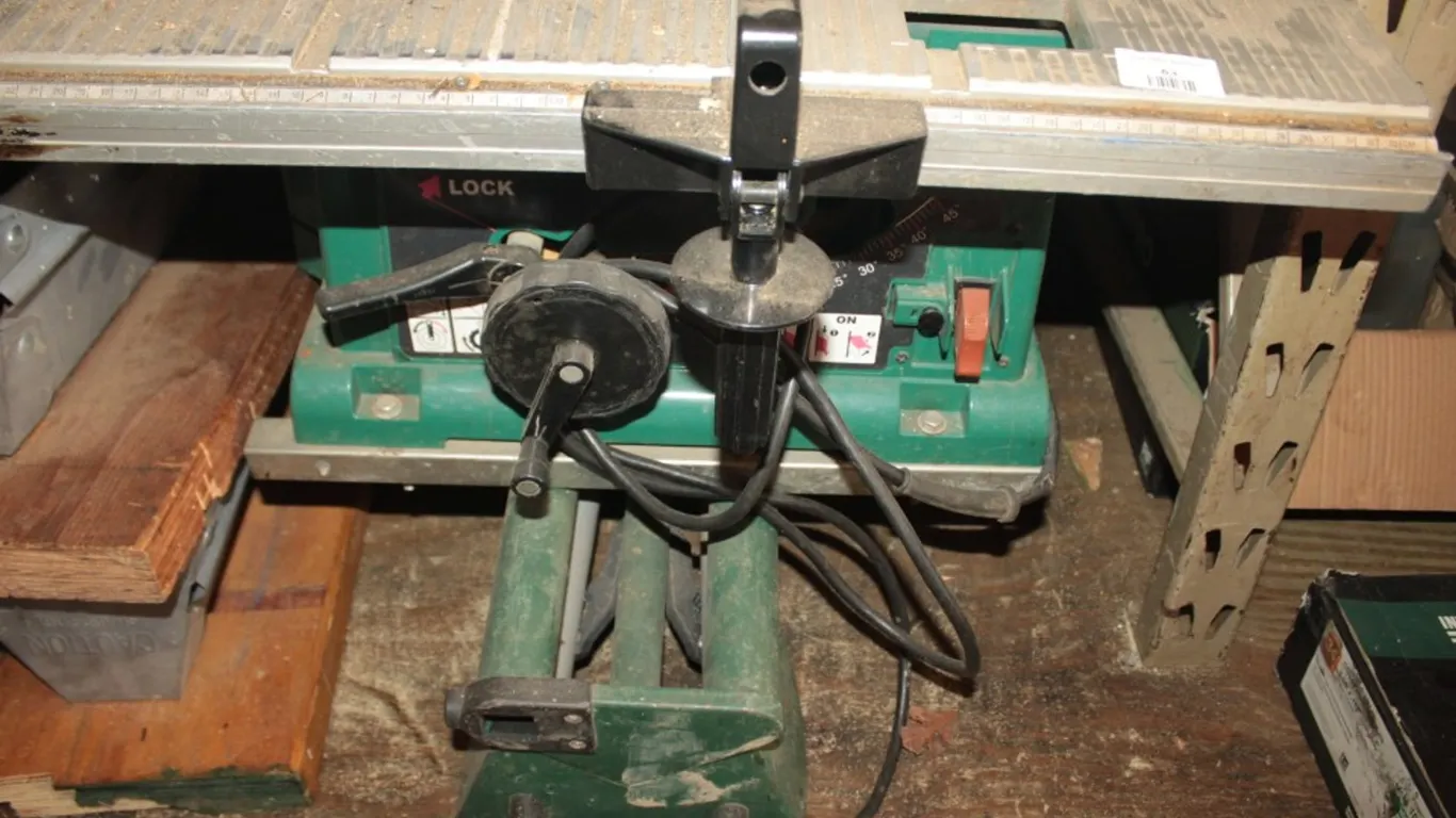 Masterforce Table Saw