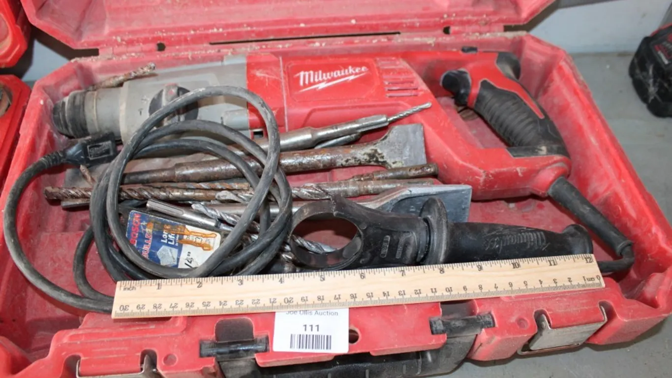 Milwaukee 1 Inch Rotary Hammer