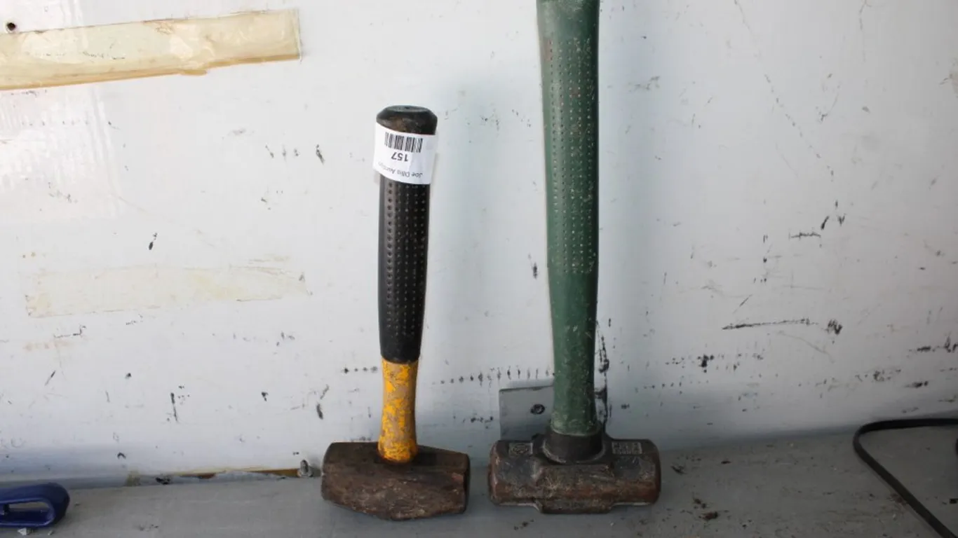 2 Mini Sledgehammers