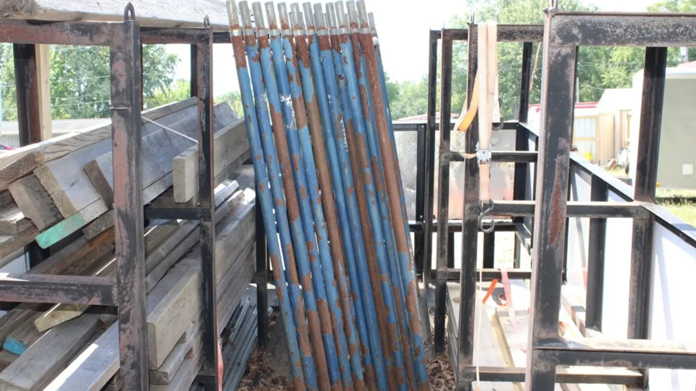 12 Scaffold Panels and Cross Arms