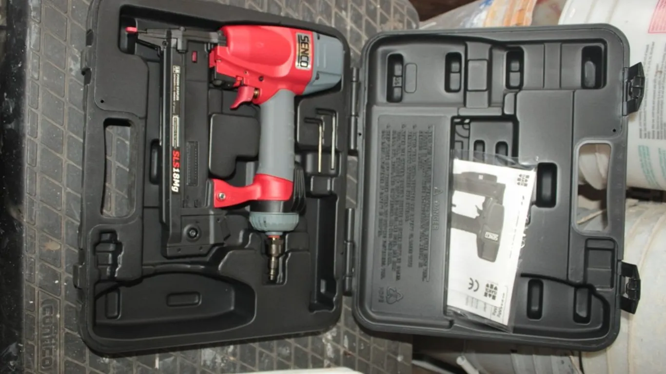 Senco Finish Stapler