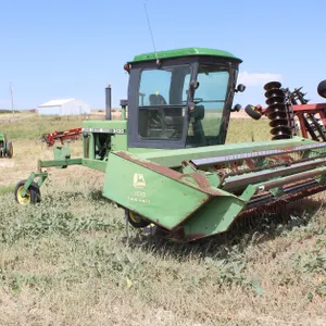 John Deere 3430 Self Propelled Swather