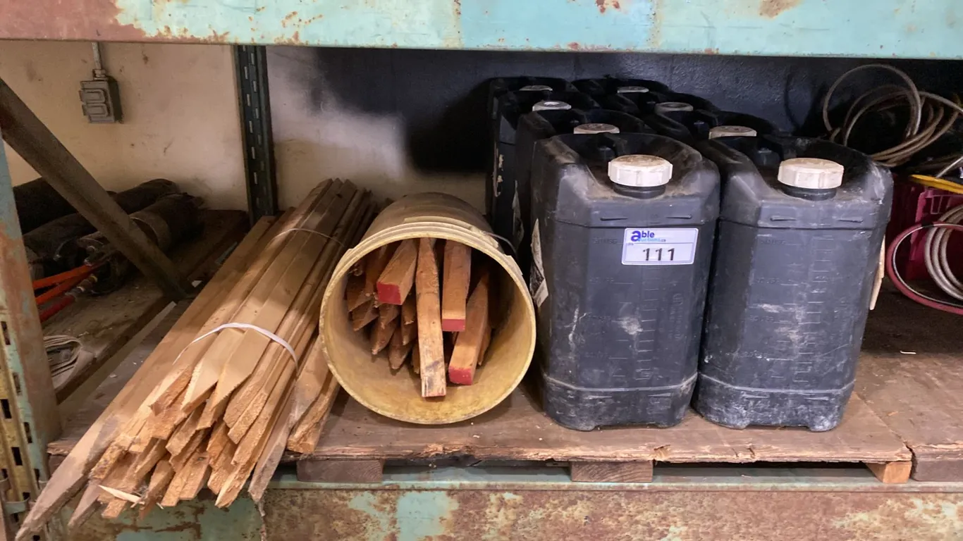 8 LARGE 5 GALLON JUGS & WOODEN STAKES *JUGS CONTAINED HYPOCHLORITE SOLUTION*