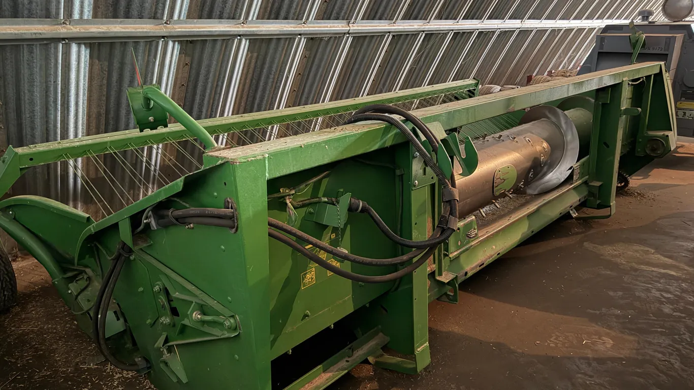John Deere 914 Pickup Header