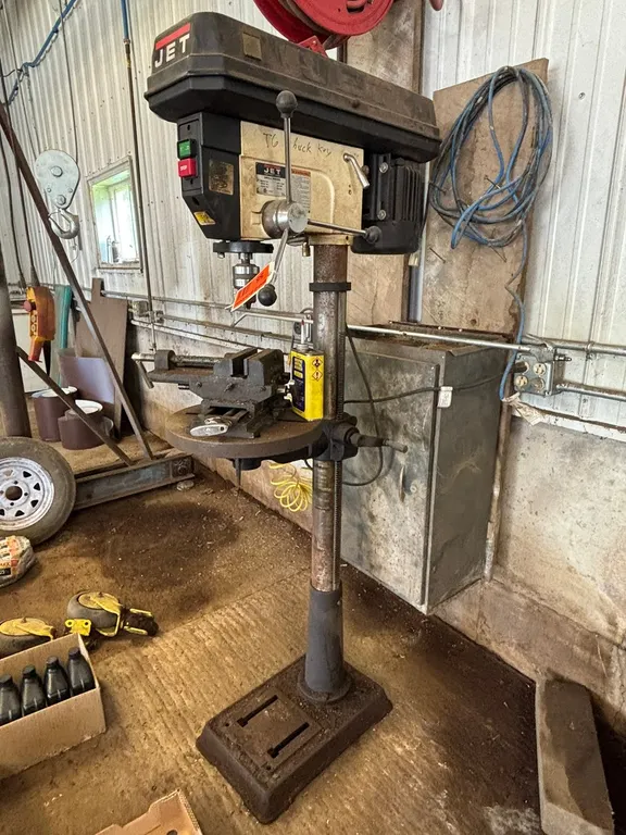 Jet Drill Press and 2 Vice