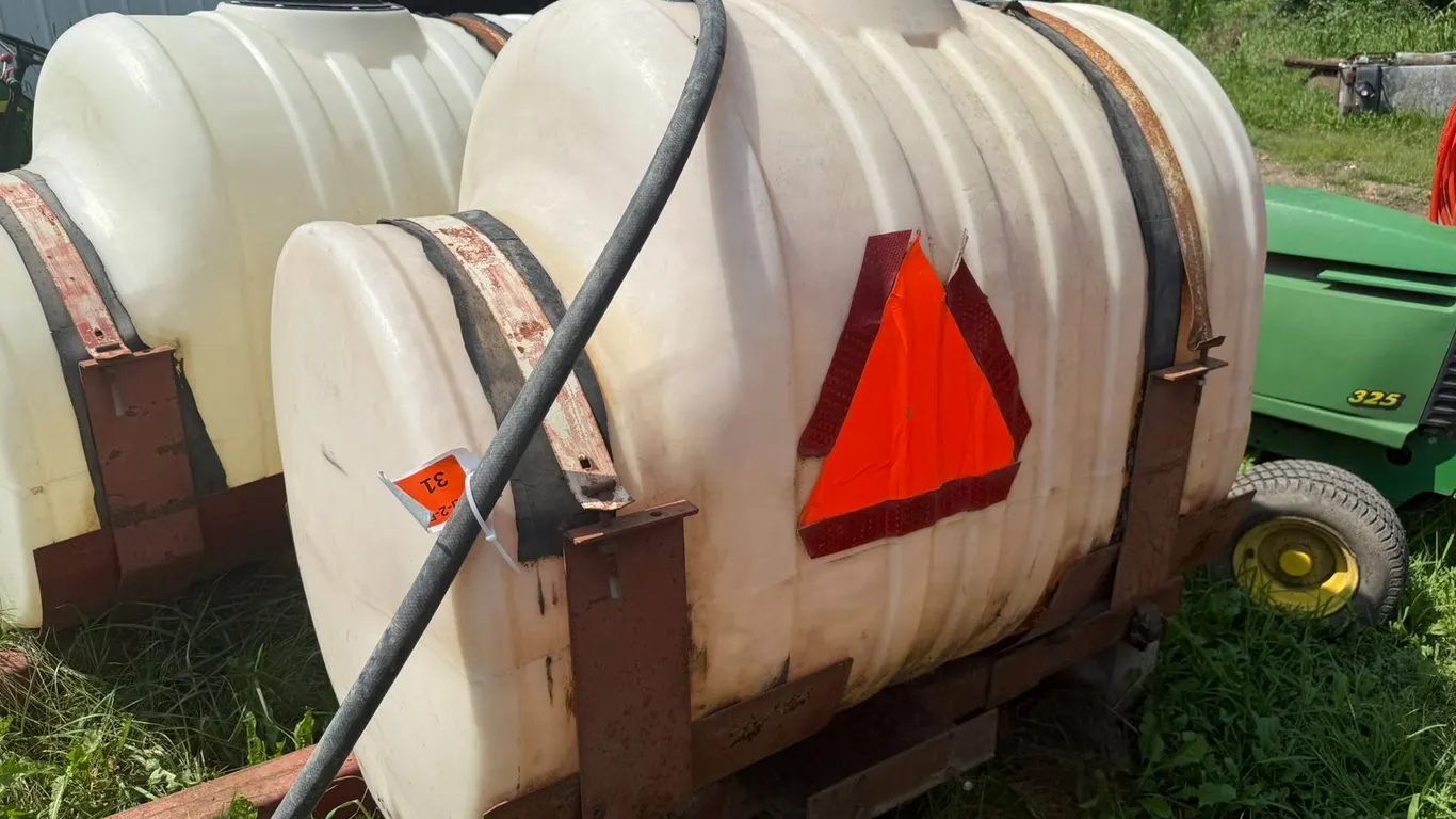 Mounted 200 Gallon Fluid Tank