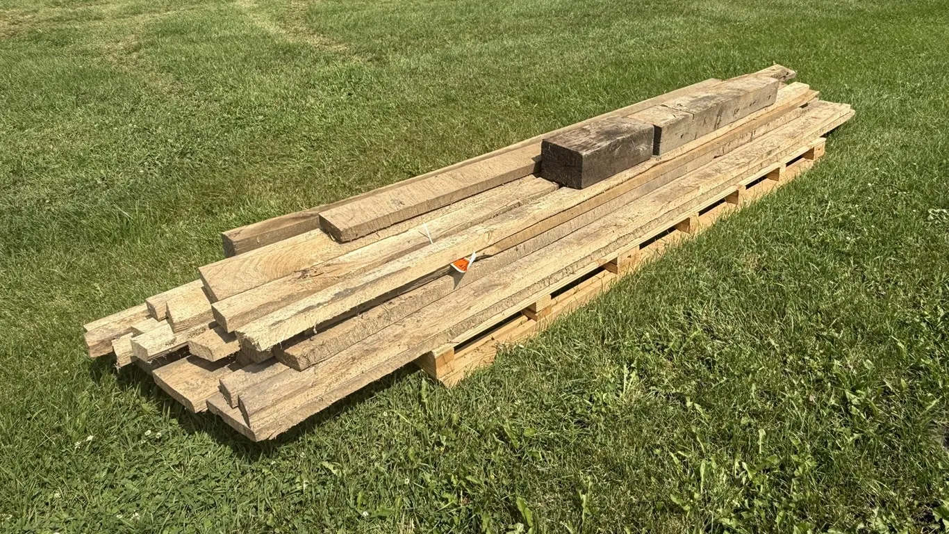 Pallet of Assorted Lumber