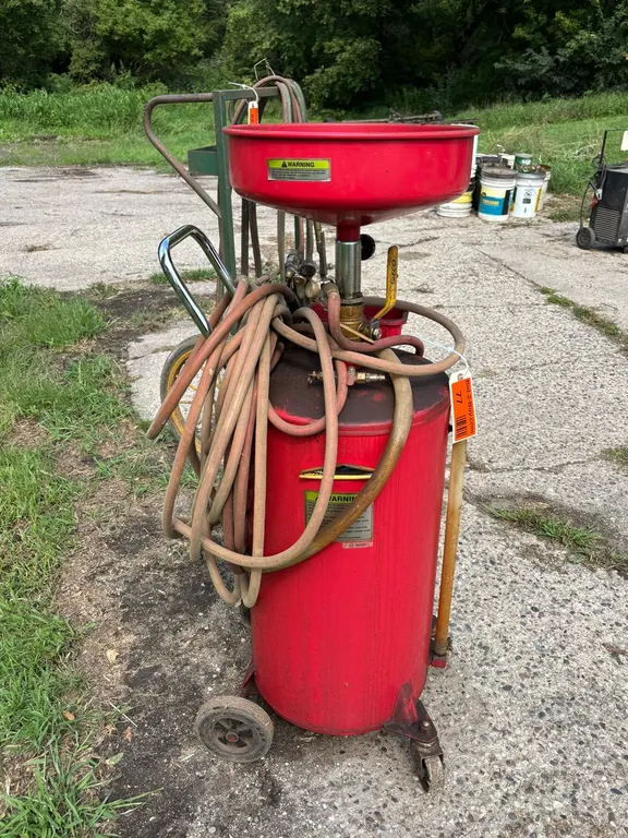 (18) Gallon Oil Drum