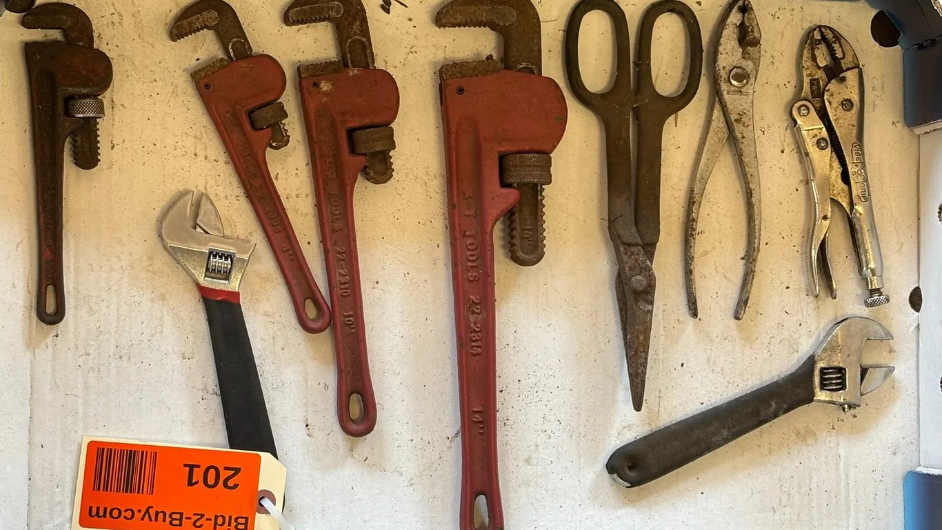 (4) Pipe Wrenches, Tin Snips, Vice Grip,(2) Adjustable Wrenches