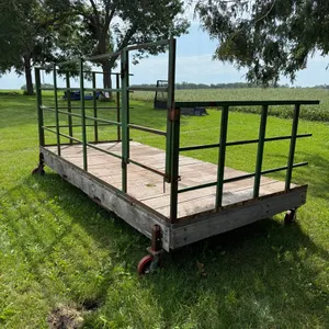 Work Platform with Safety Rail