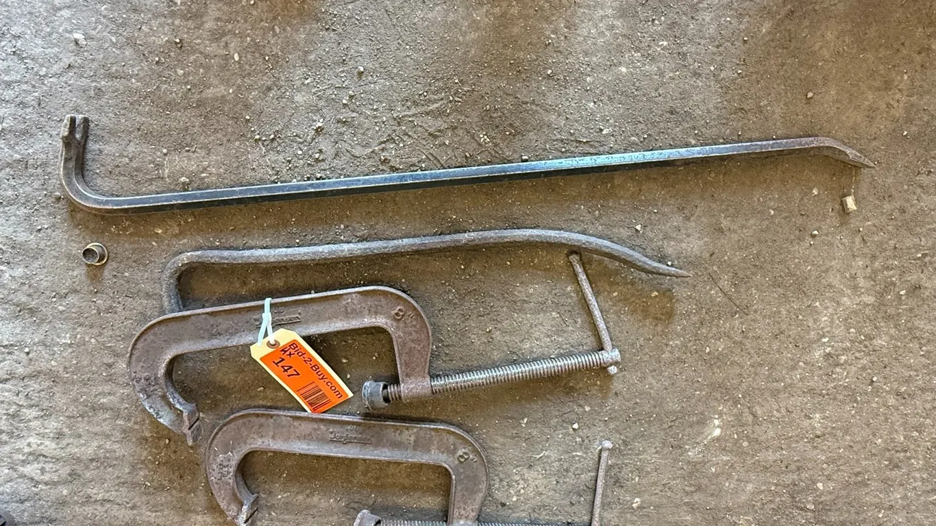 (2) 8" Jorgensen Clamps, (2) Pry Bars