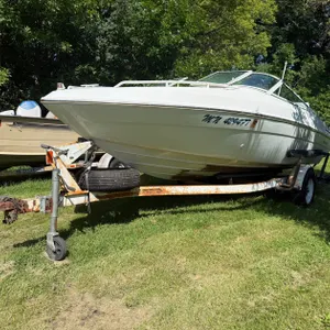 1990 Chris Craft 18' Boat With 1990 Yarbough Trailer