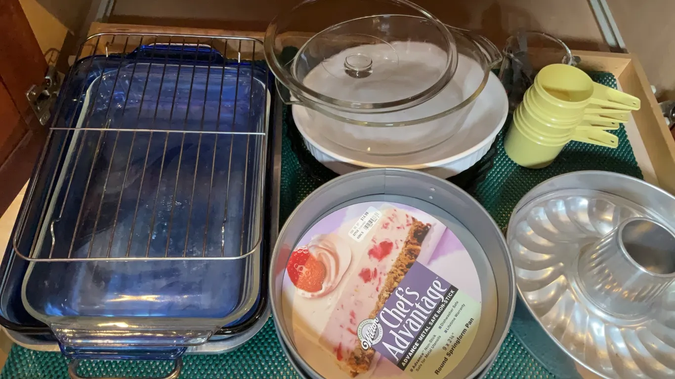 Bakeware, Including 9x13, Measuring Cups & Spoons, Springform Pan, Pie Pan & Quiche Dish