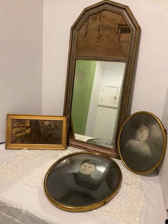 Vintage Frames, Photographs, Mirror & Print