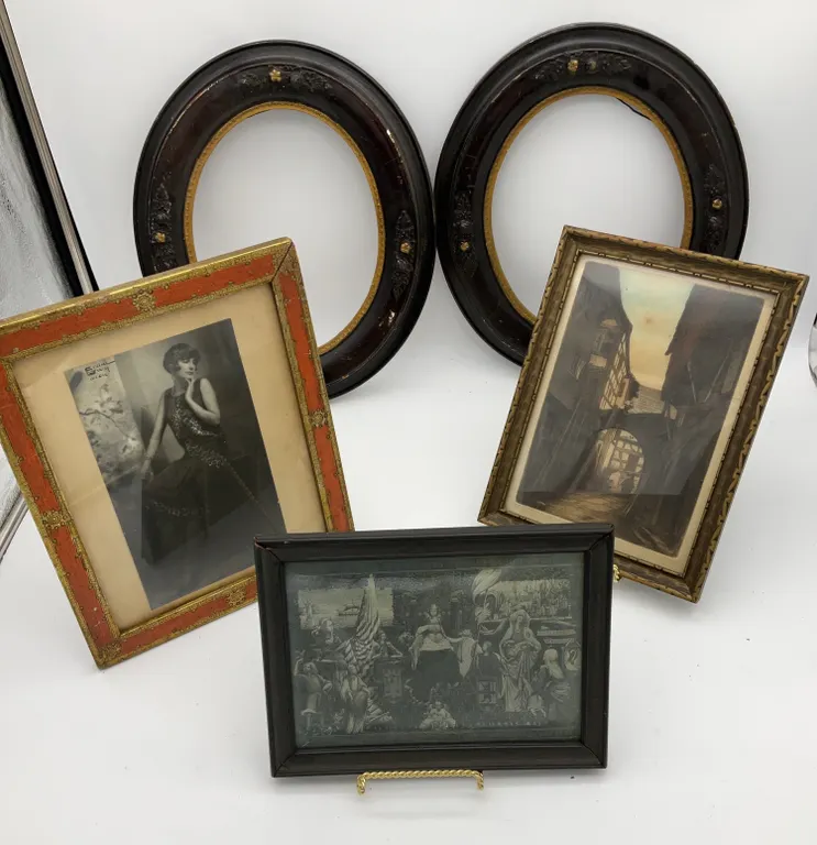 Antique Frames, Photos and Prints