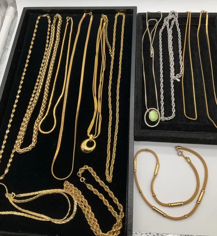 Fashion Chains and Necklaces