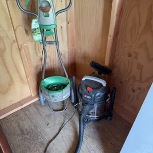 Porter-Cable Wet/Dry Shop Vacuum & Scotts EdgeGuard Spreader
