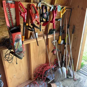 Large Lawn & Garden Tool Collection