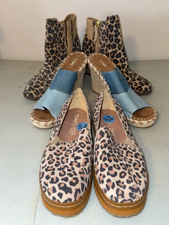 TOMS Women’s Shoes – Leopard Print & Denim Wedges