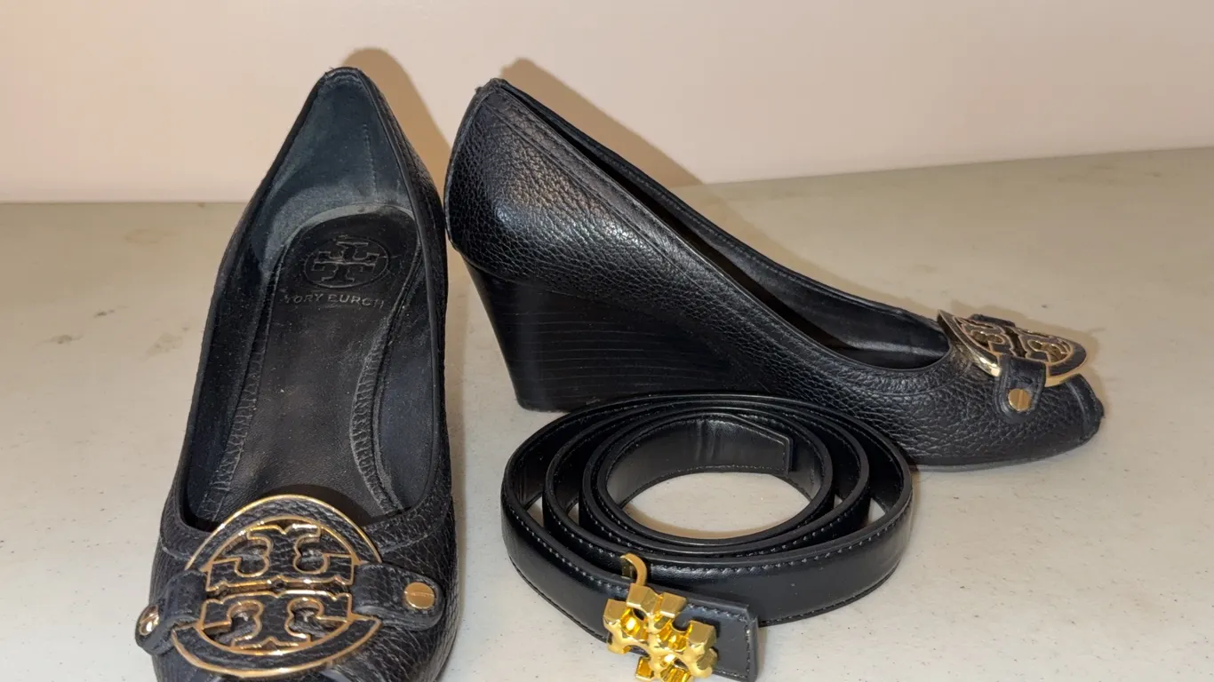 Tory Burch Black Leather Wedges & Logo Belt