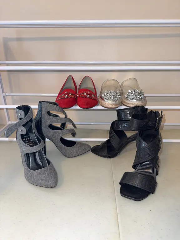 Women’s Embellished Flats & Designer Fashion Shoes