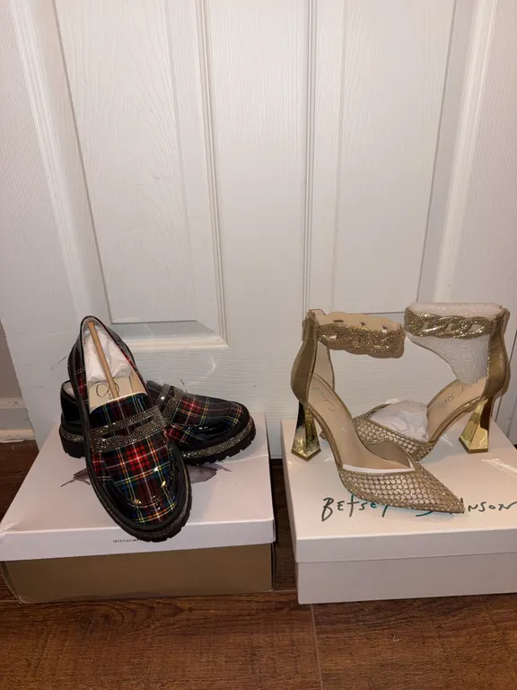 Jessica Simpson & Betsey Johnson Women’s Fashion Shoes