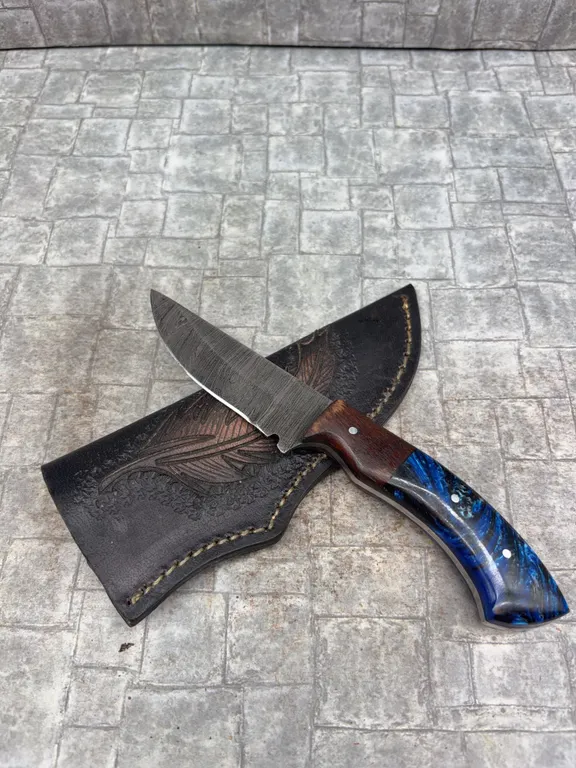 Handmade Damascus Steel Knife with Leather Sheath