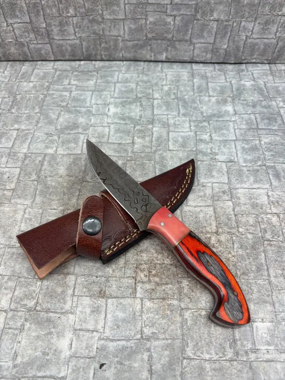 Handmade Damascus Steel Knife with Leather Sheath