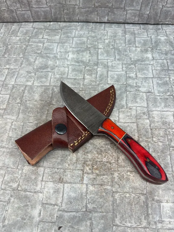 Handmade Damascus Steel Knife with Leather Sheath