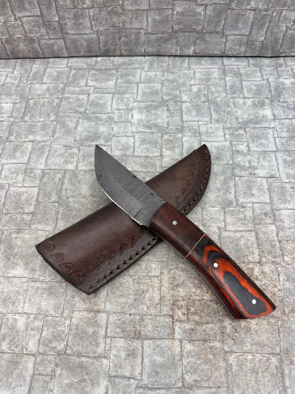 Handmade Damascus Steel Knife with Leather Sheath