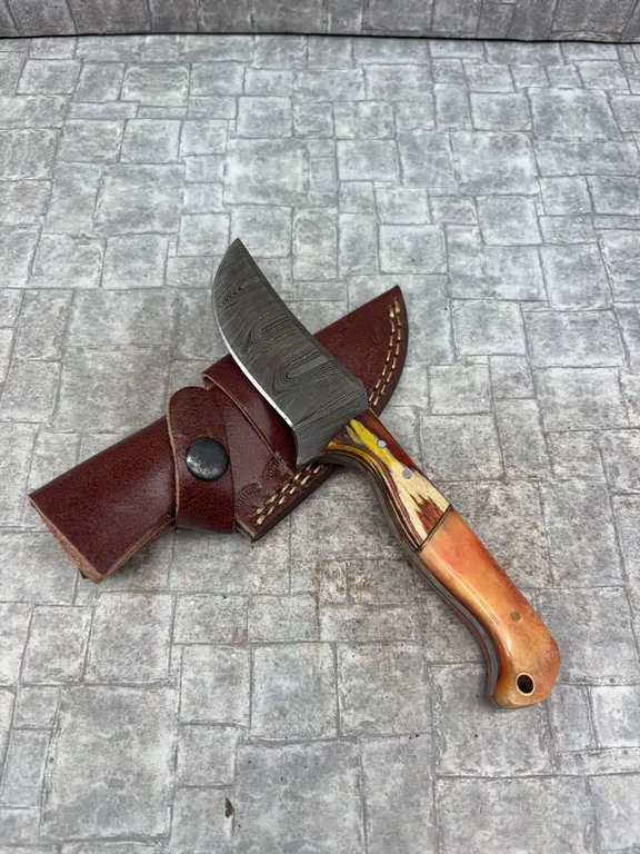 Handmade Damascus Steel Knife with Leather Sheath