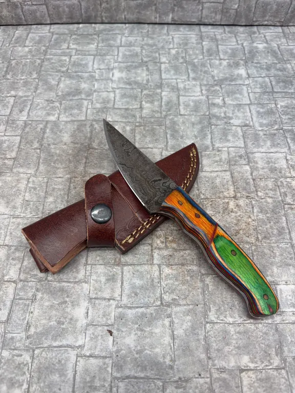 Handmade Damascus Steel Knife with Leather Sheath
