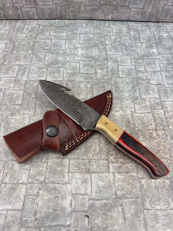 Handmade Damascus Steel Knife with Leather Sheath