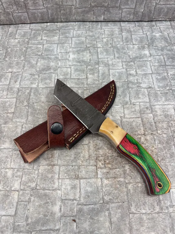Handmade Damascus Steel Knife with Leather Sheath