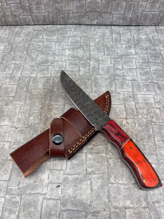 Handmade Damascus Steel Knife with Leather Sheath