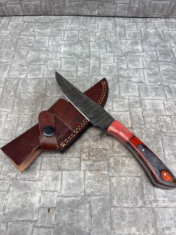 Handmade Damascus Steel Knife with Leather Sheath