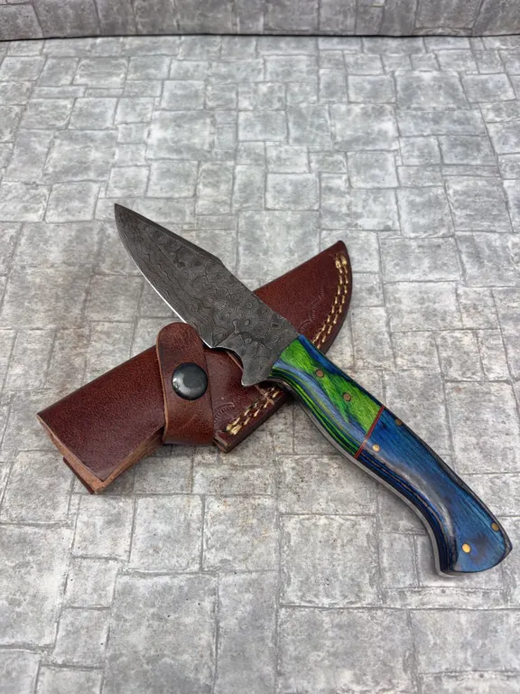 Handmade Damascus Steel Knife with Leather Sheath