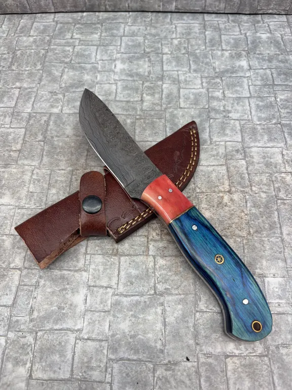 Handmade Damascus Steel Knife with Leather Sheath