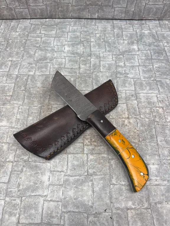 Handmade Damascus Steel Knife with Leather Sheath