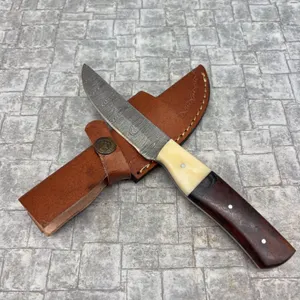 Handmade Damascus Steel Knife with Leather Sheath