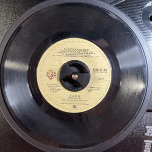 45 RPM Fleetwood Mac SARA