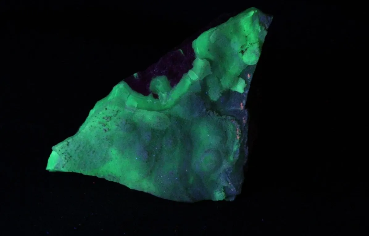 Fluorescent Chalcedony, 3 oz