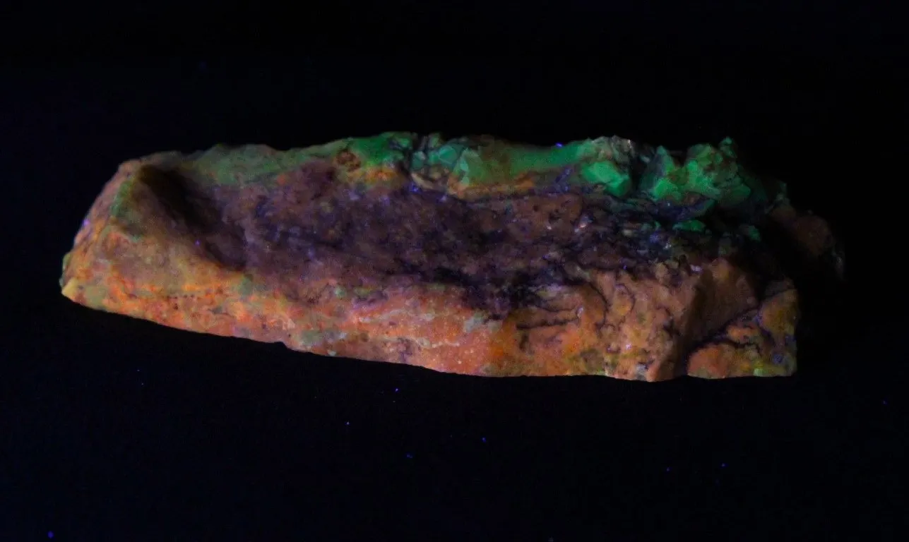 Fluorescent Agate, 2 oz