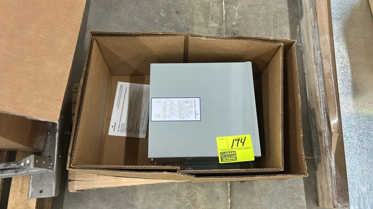 SolaHD Hevi-Duty HT1F3AS 3 kVA general-purpose encapsulated transformer. Features NEMA/UL Type 3R rainproof and Type 1/2 indoor-rated steel enclosure.