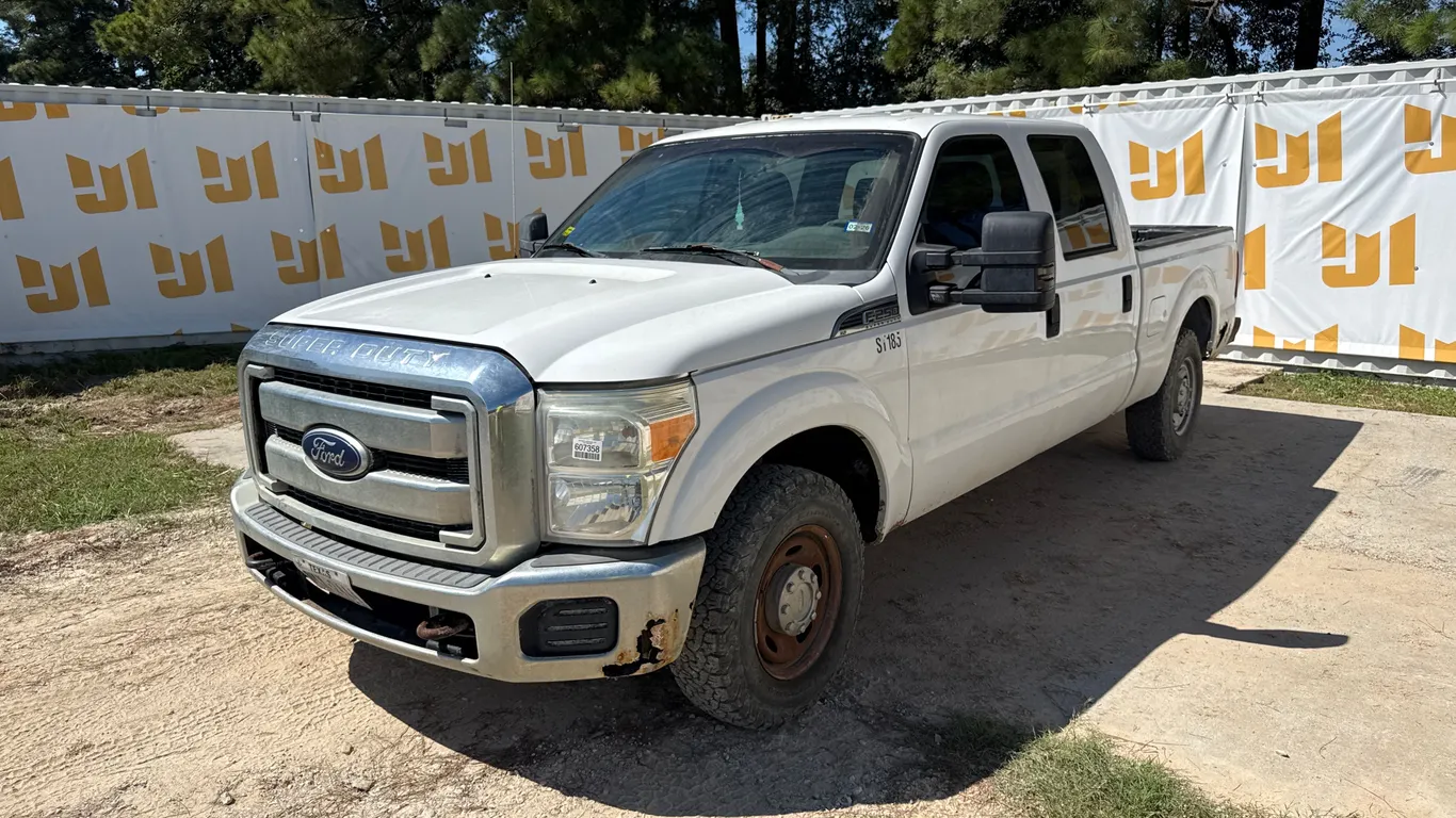 2013 FORD F-250 SD XLT CREW CAB 4X2 PICKUP VIN: 1FT7W2A62DEB63320
