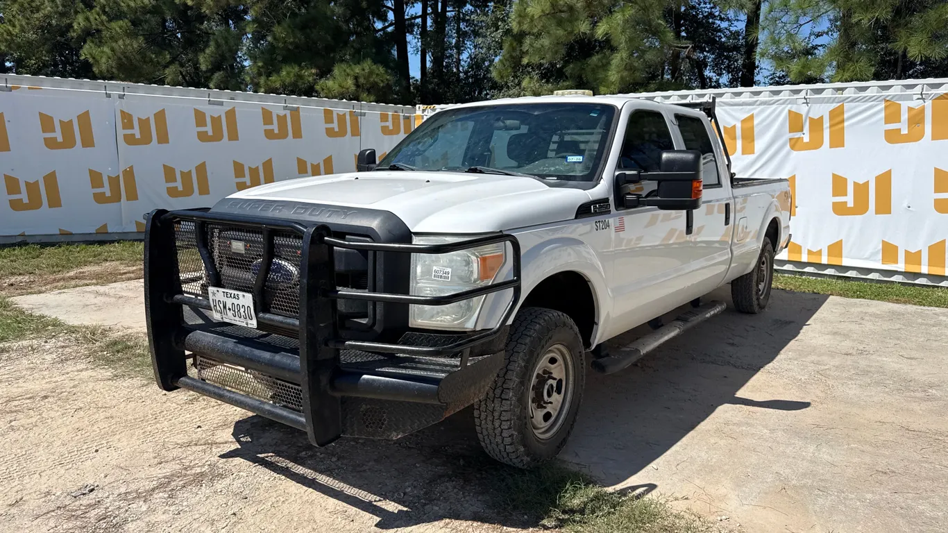 2016 FORD F-250 XL CREW CAB 4X4 PICKUP VIN: 1FT7W2B65GEC97564