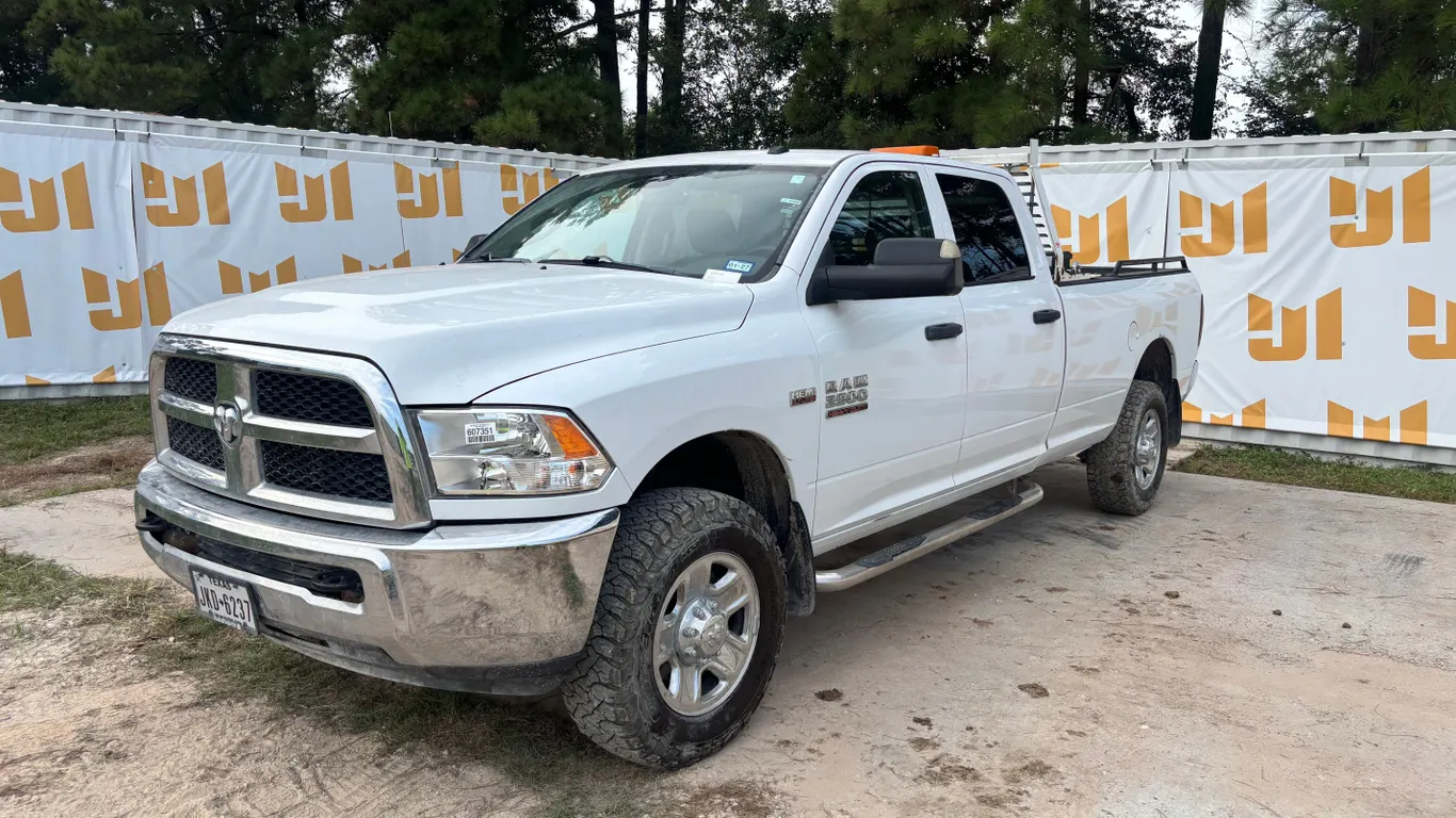 2015 RAM 2500 HD CREW CAB 4X4 PICKUP VIN: 3C6TR5HT7FG685446