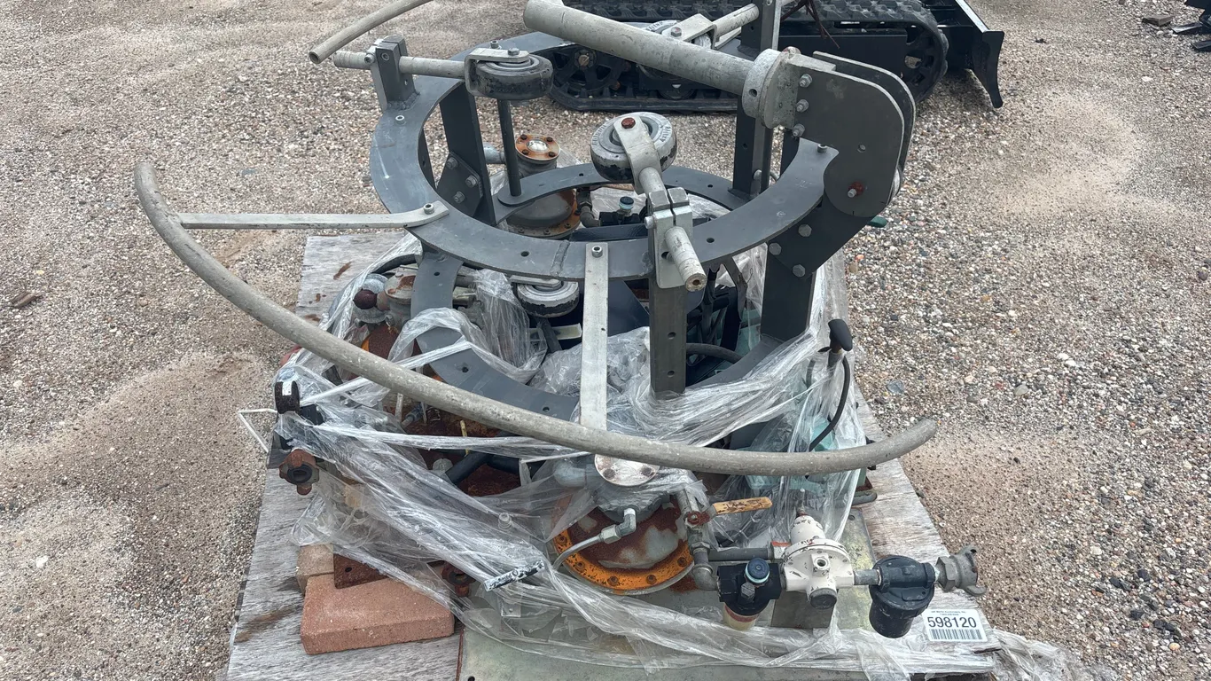 PIPE BEVELING MACHINE