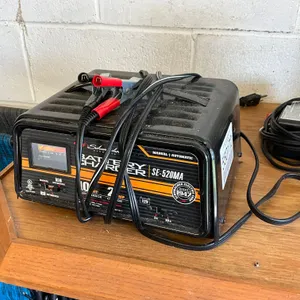 SCHUMACHER SE-520MA BATTERY CHARGER